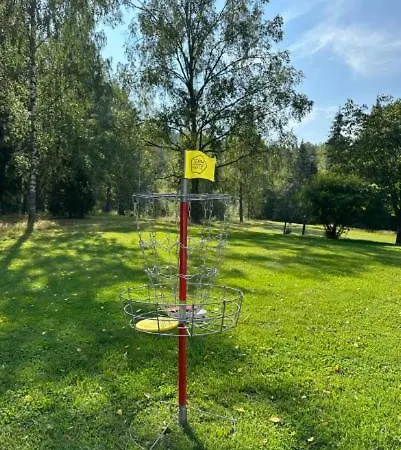 Kaunis Jaervenrantakohde Camping Espoo