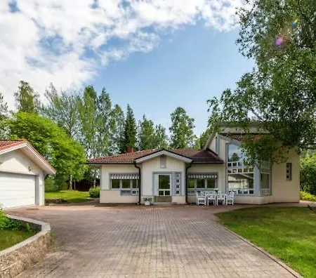 Camping Kaunis Jaervenrantakohde Espoo